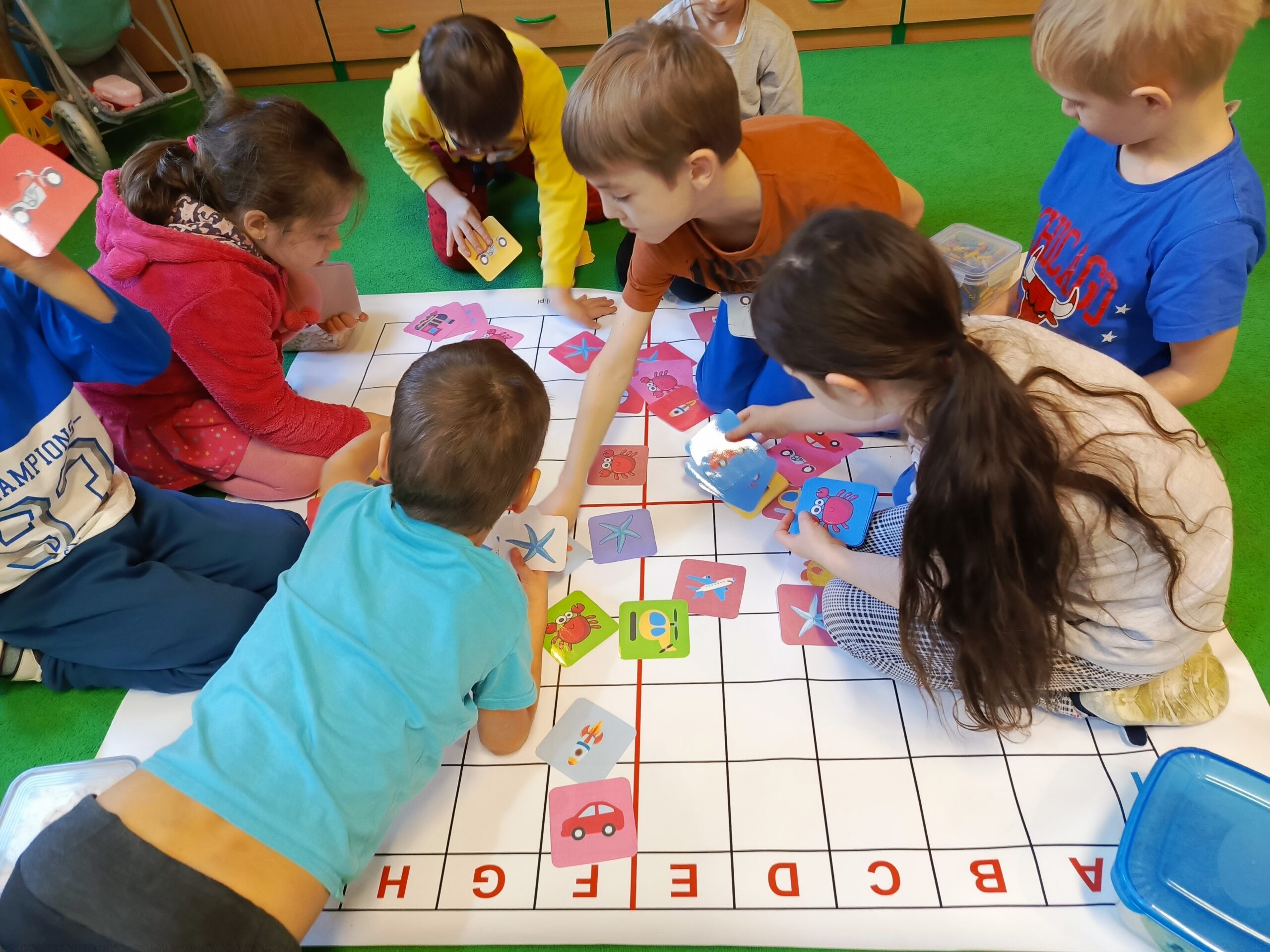 Animacje dla dzieci Animacje z chustą animacyjną — zabawy ruchowe